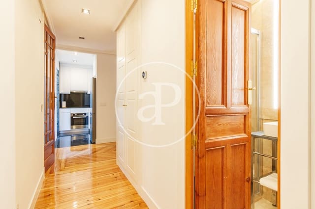 2 bedroom Penthouse for rent in Sol, Madrid city - € 3,395 (Ref: 8726473)