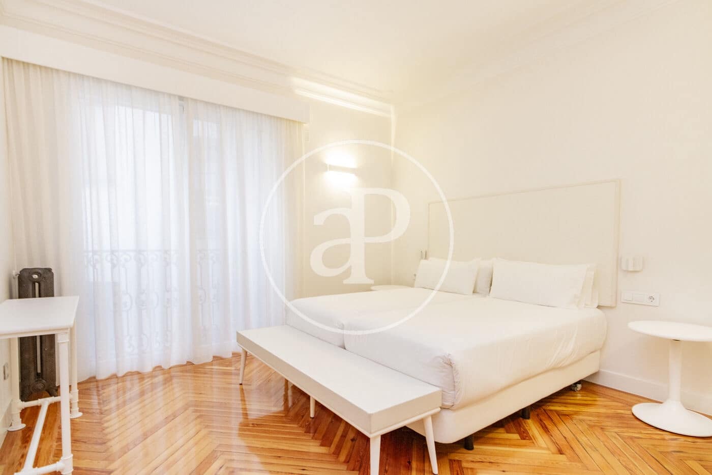 2 soverom Leilighet til leie i Madrid by - € 2 780 (Ref: 8726474)
