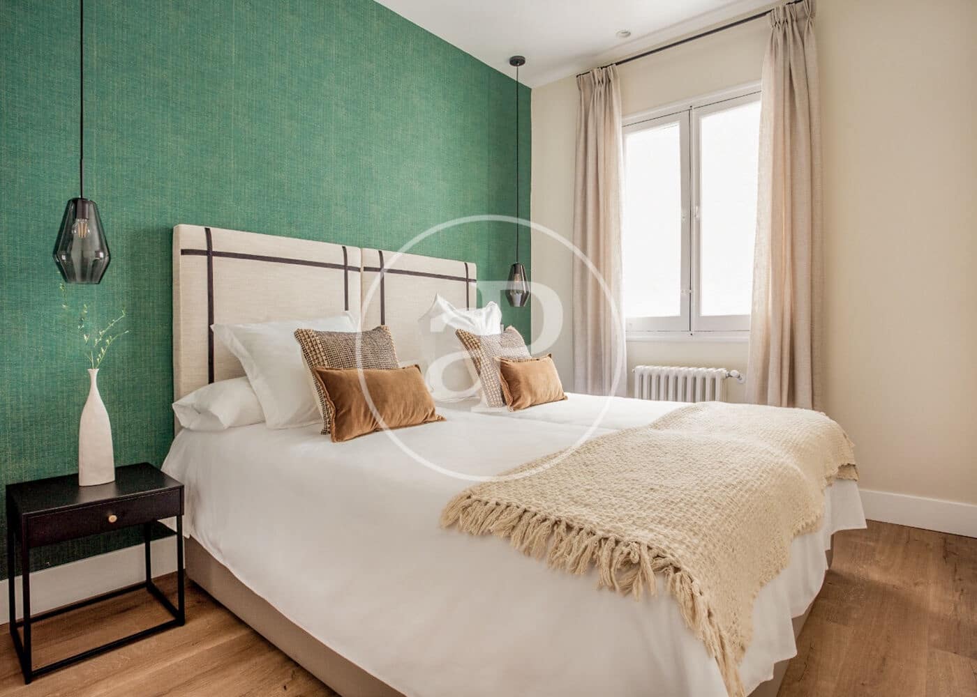 2 soverom Leilighet til leie i Madrid by - € 4 000 (Ref: 8726477)