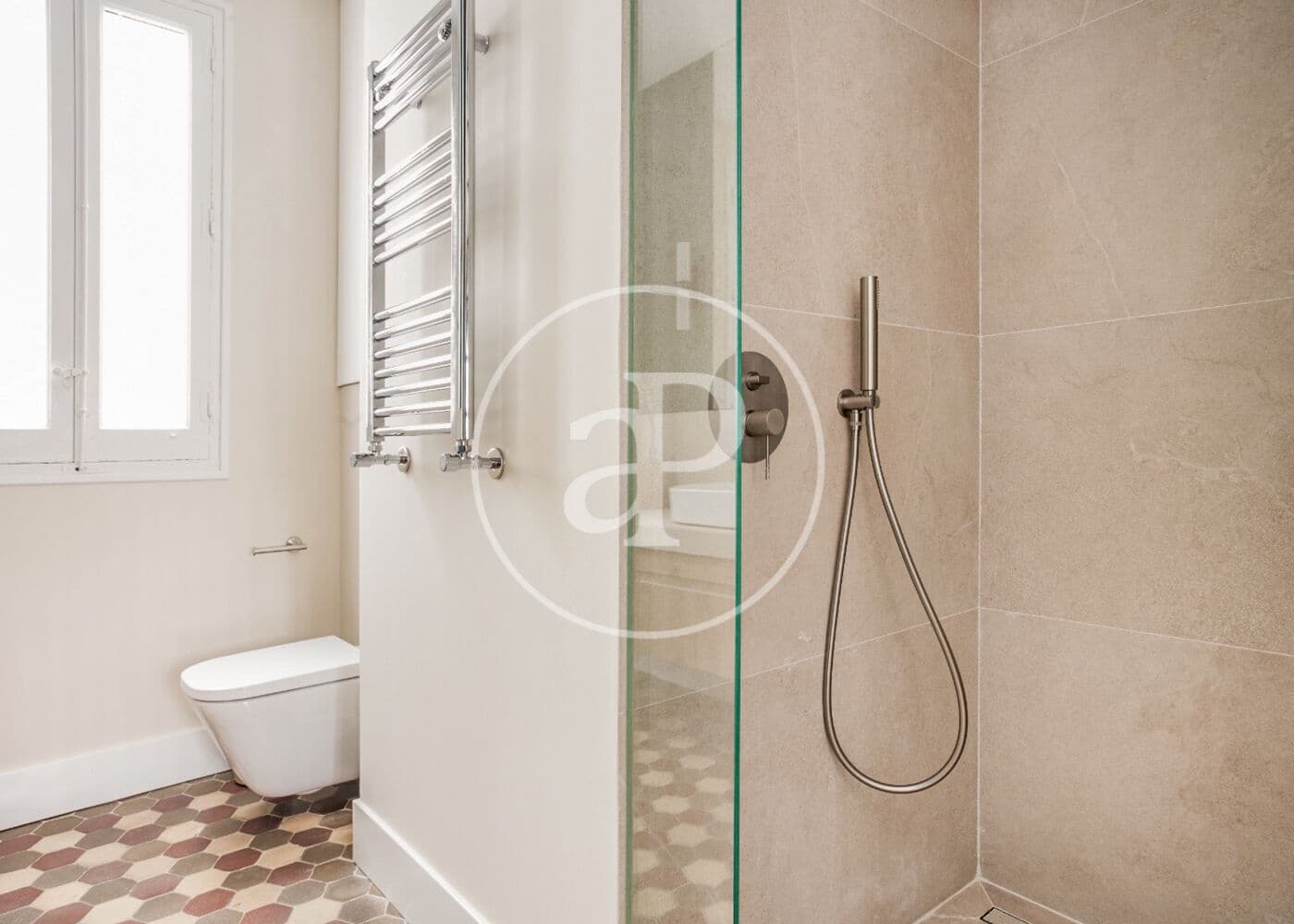 2 soverom Leilighet til leie i Madrid by - € 4 000 (Ref: 8726477)