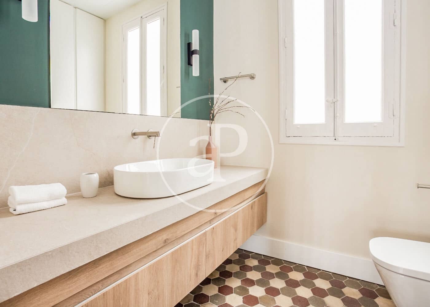 2 soverom Leilighet til leie i Madrid by - € 4 000 (Ref: 8726477)