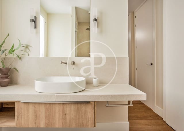 2 soverom Leilighet til leie i Castellana, Madrid by - € 4 000 (Ref: 8726477)