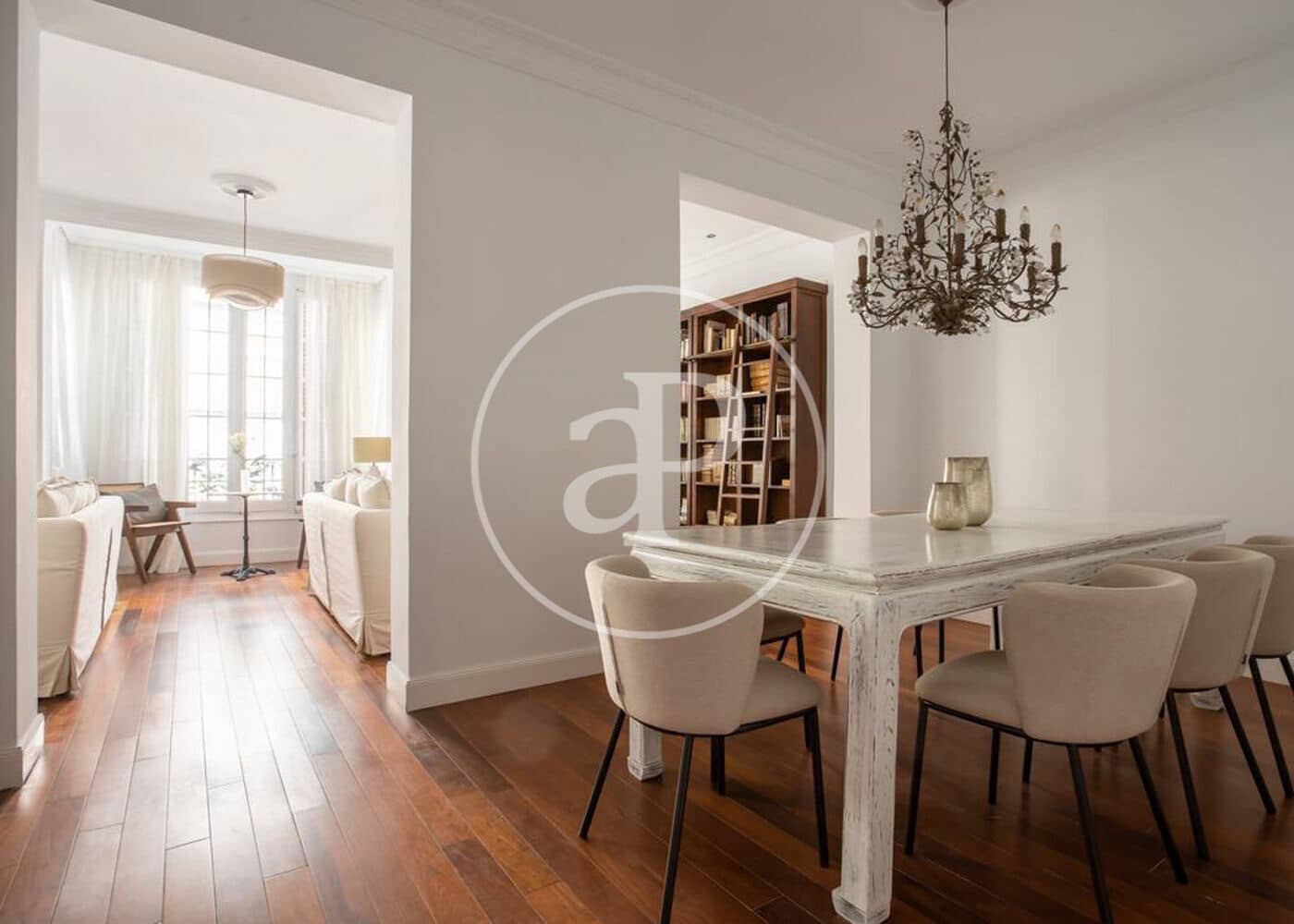 4 soverom Leilighet til leie i Madrid by - € 6 500 (Ref: 8726479)