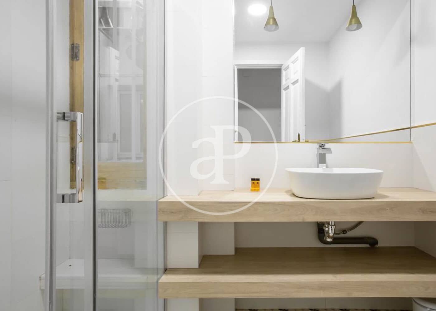 4 soverom Leilighet til leie i Madrid by - € 6 500 (Ref: 8726479)