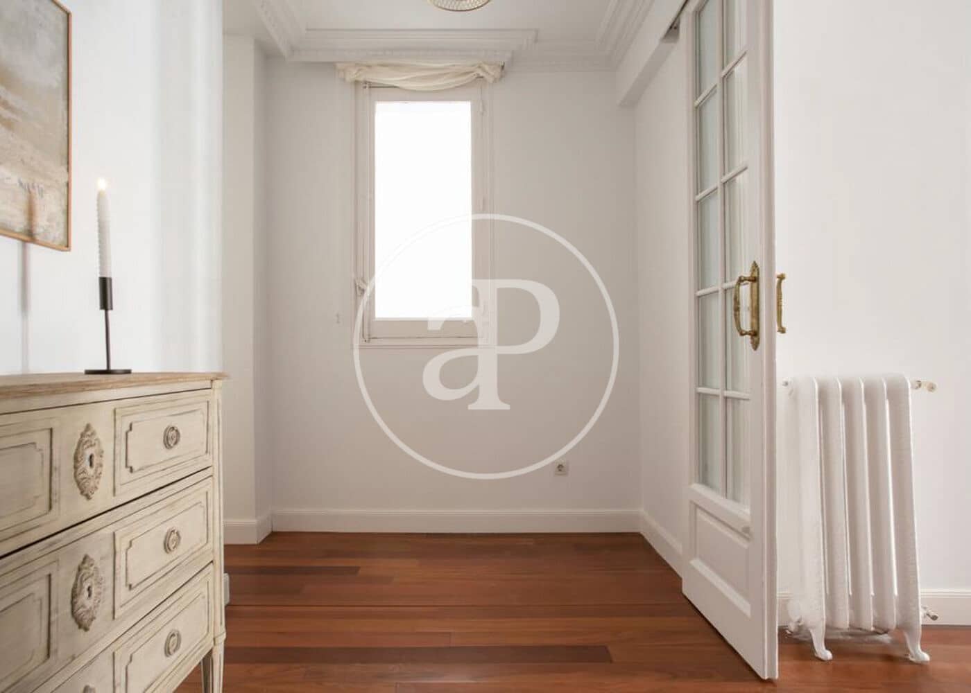 4 soverom Leilighet til leie i Madrid by - € 6 500 (Ref: 8726479)