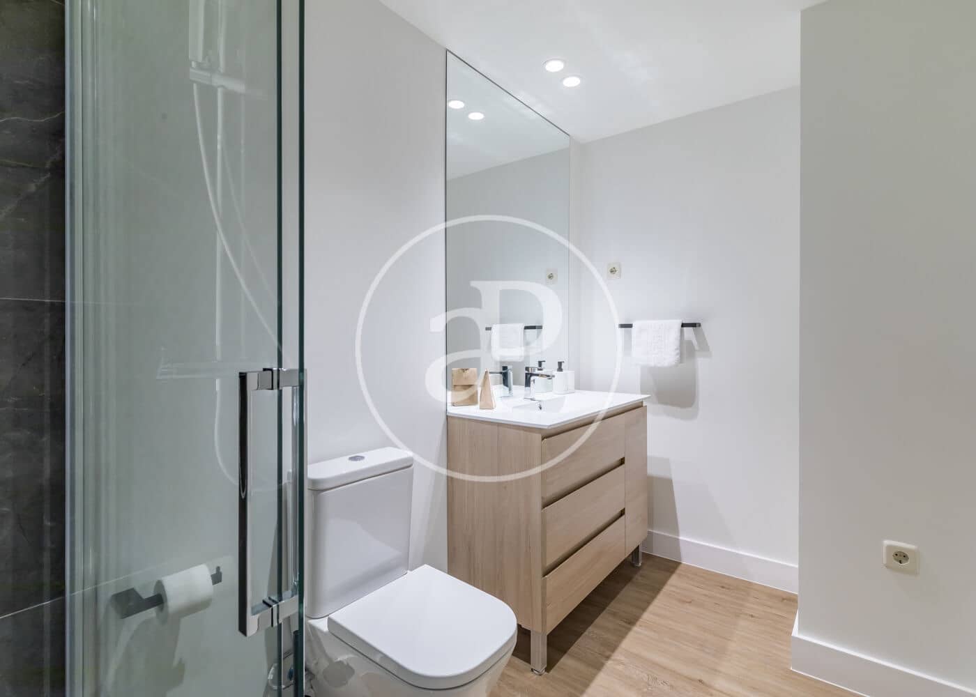 1 soverom Leilighet til leie i Madrid by - € 2 530 (Ref: 8726482)