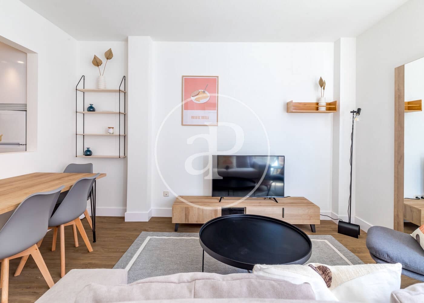 Apartamento para arrendar em Madrid cidade - 2 150 € (Ref: 8726483)