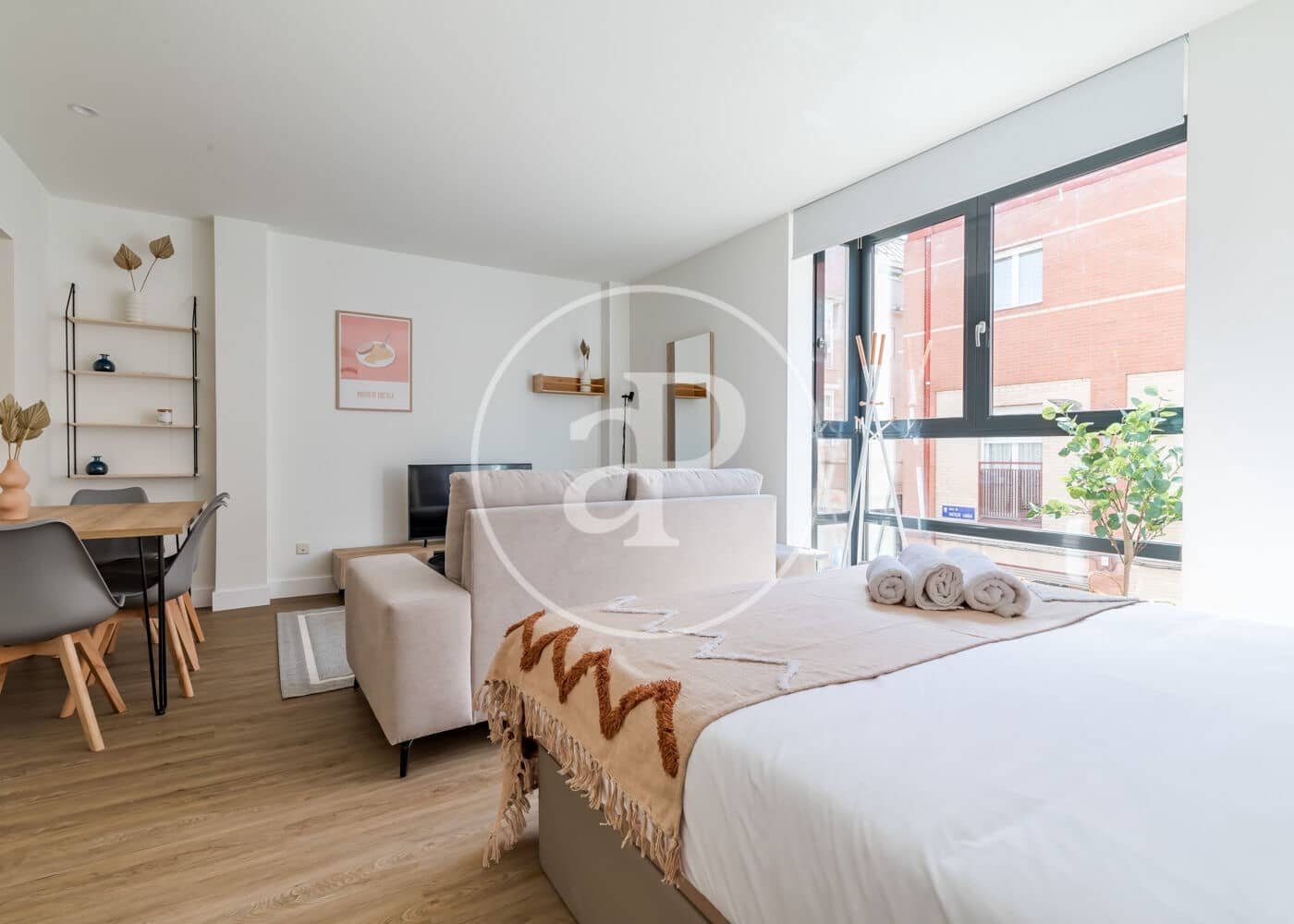 Apartamento para arrendar em Madrid cidade - 2 150 € (Ref: 8726483)