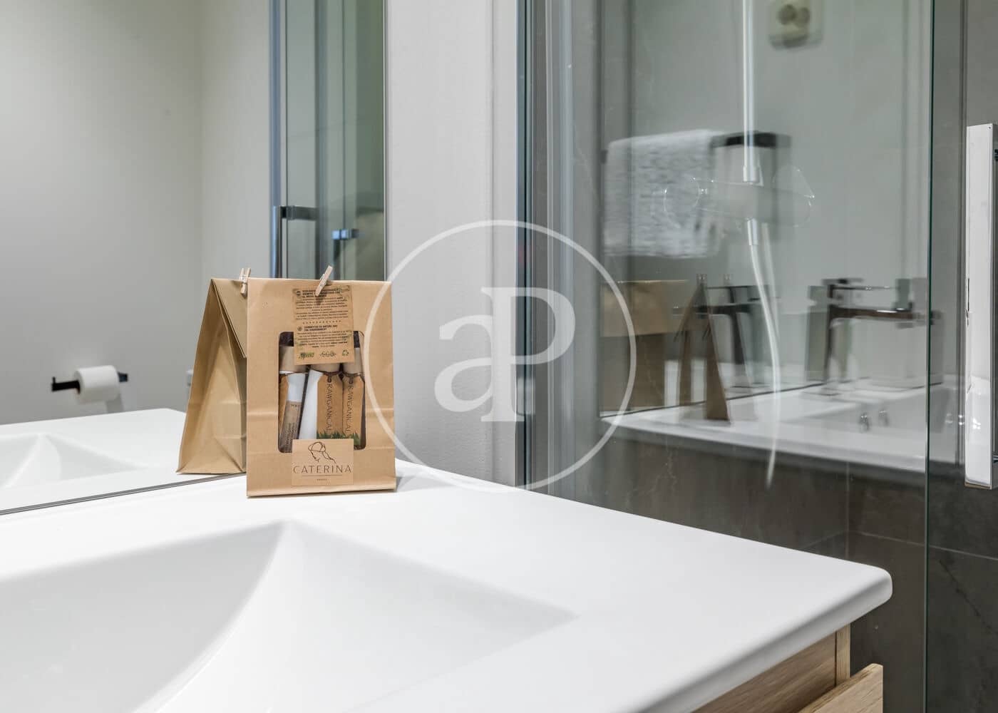 Apartamento para arrendar em Madrid cidade - 2 150 € (Ref: 8726483)