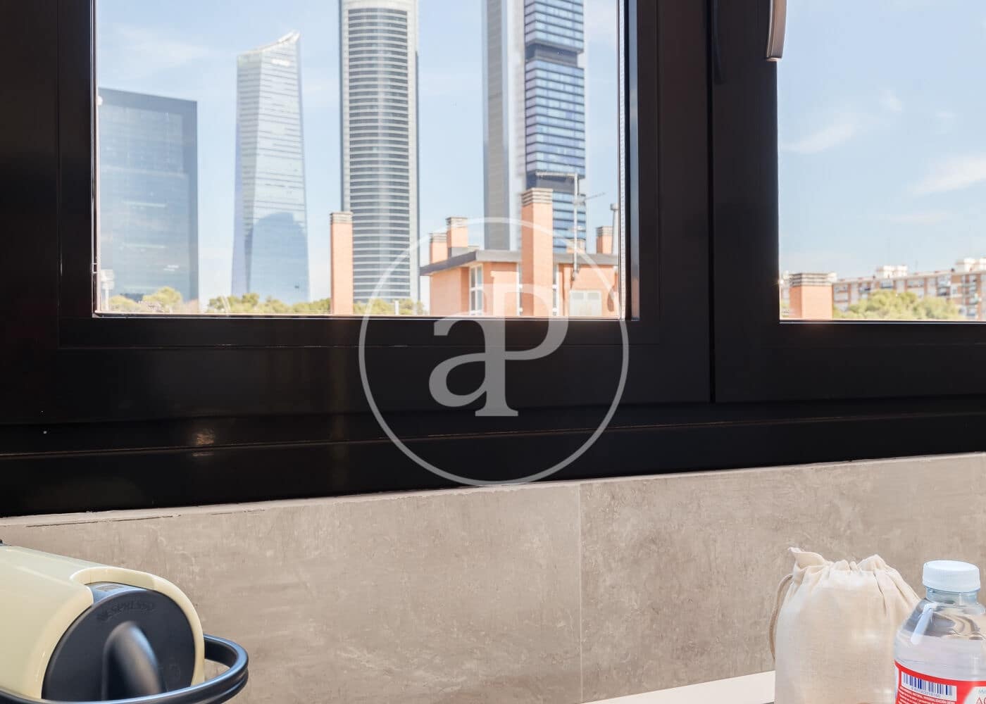 1 sovrum Lägenhet att hyra i Madrid stad - 2 690 € (Ref: 8726485)