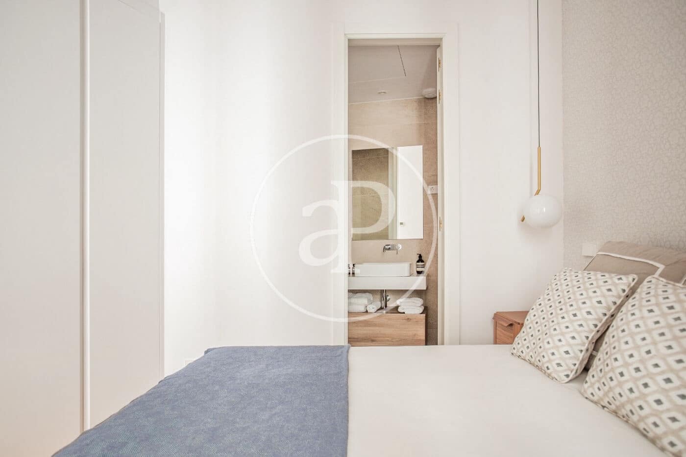 3 soverom Leilighet til leie i Madrid by - € 8 000 (Ref: 8726497)