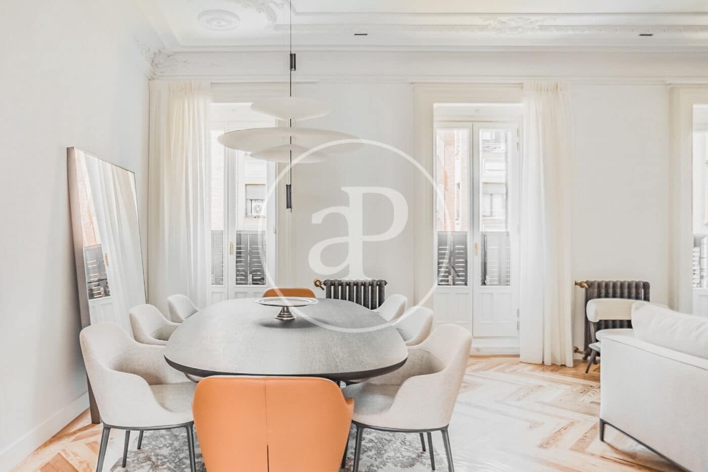 3 soverom Leilighet til leie i Madrid by - € 8 000 (Ref: 8726497)