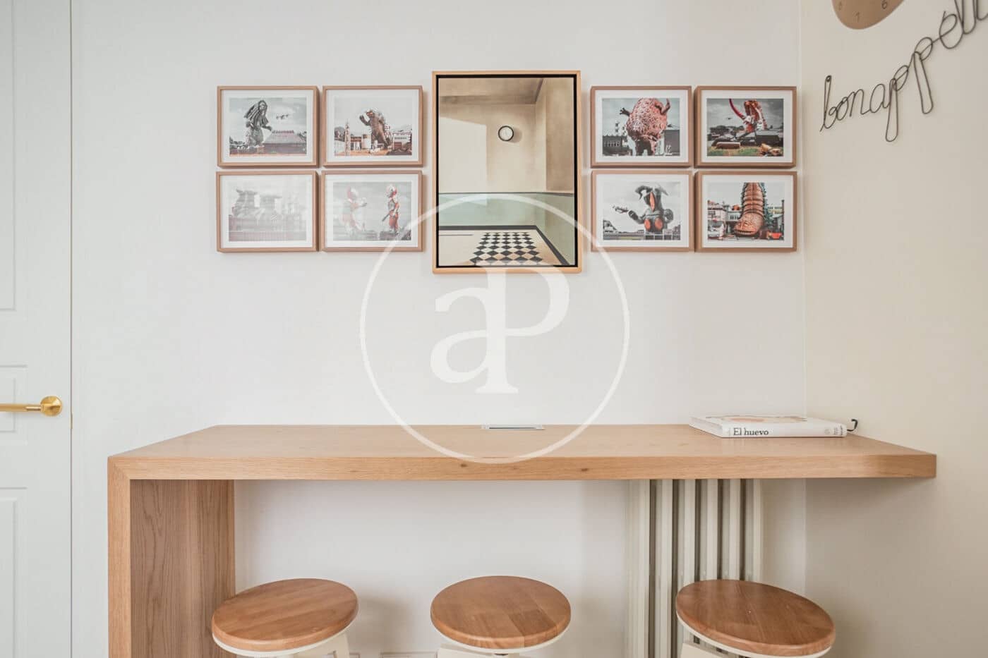 4 soveværelse Lejlighed til leje i Madrid by - € 11.500 (Ref: 8726499)