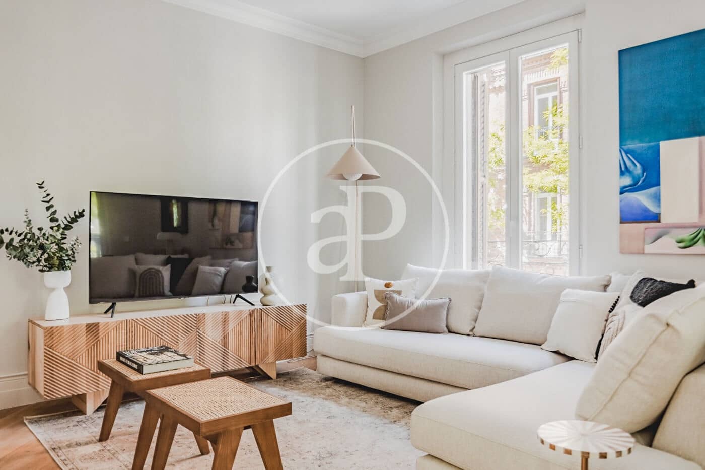 4 soveværelse Lejlighed til leje i Madrid by - € 11.500 (Ref: 8726499)