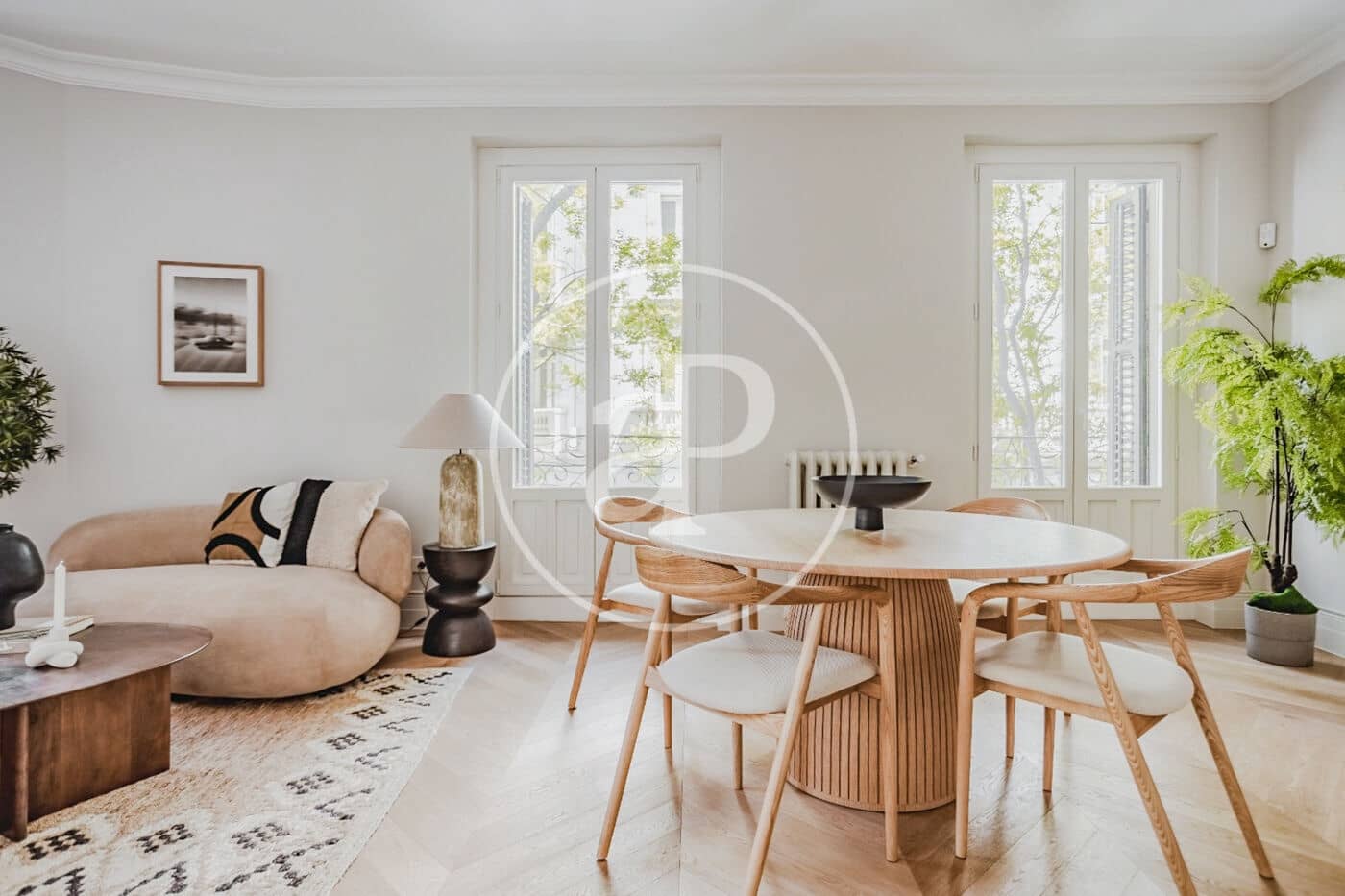 4 soveværelse Lejlighed til leje i Madrid by - € 11.500 (Ref: 8726499)