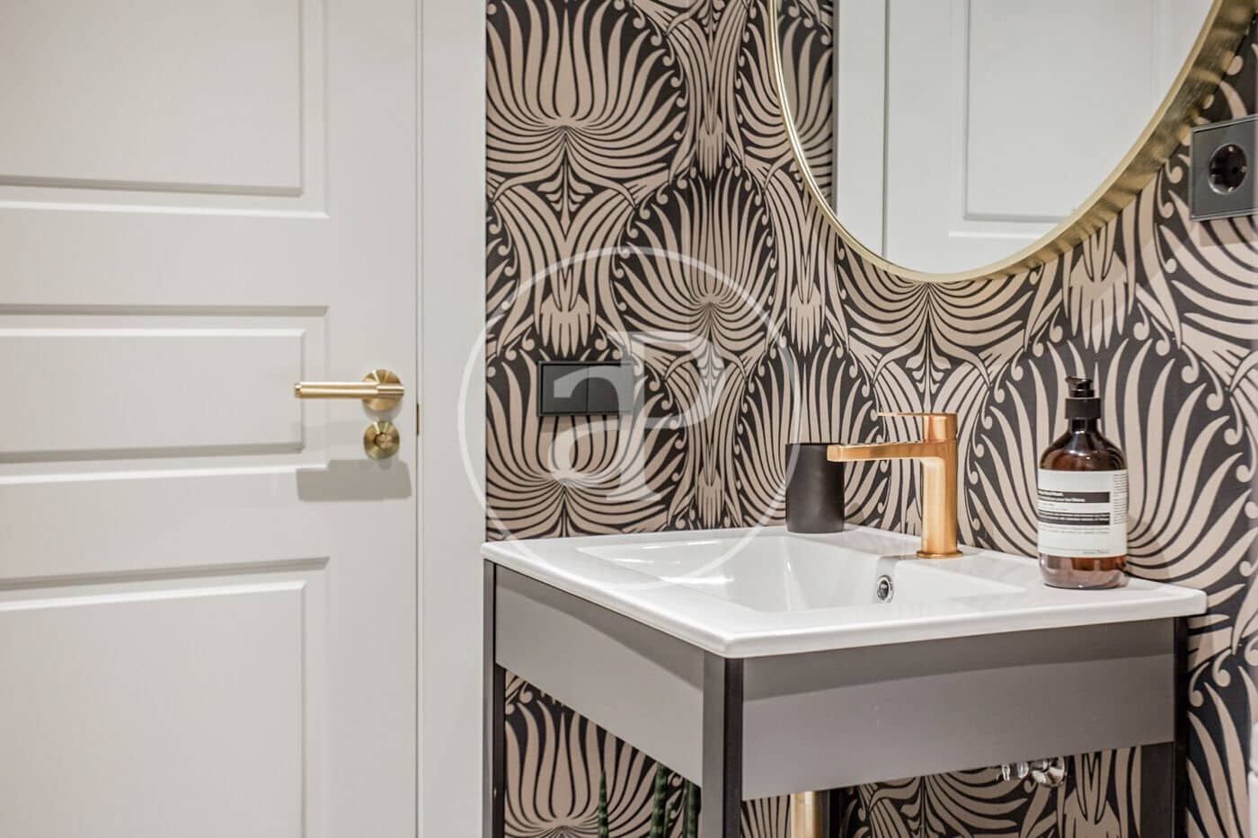 4 soveværelse Lejlighed til leje i Madrid by - € 11.500 (Ref: 8726499)