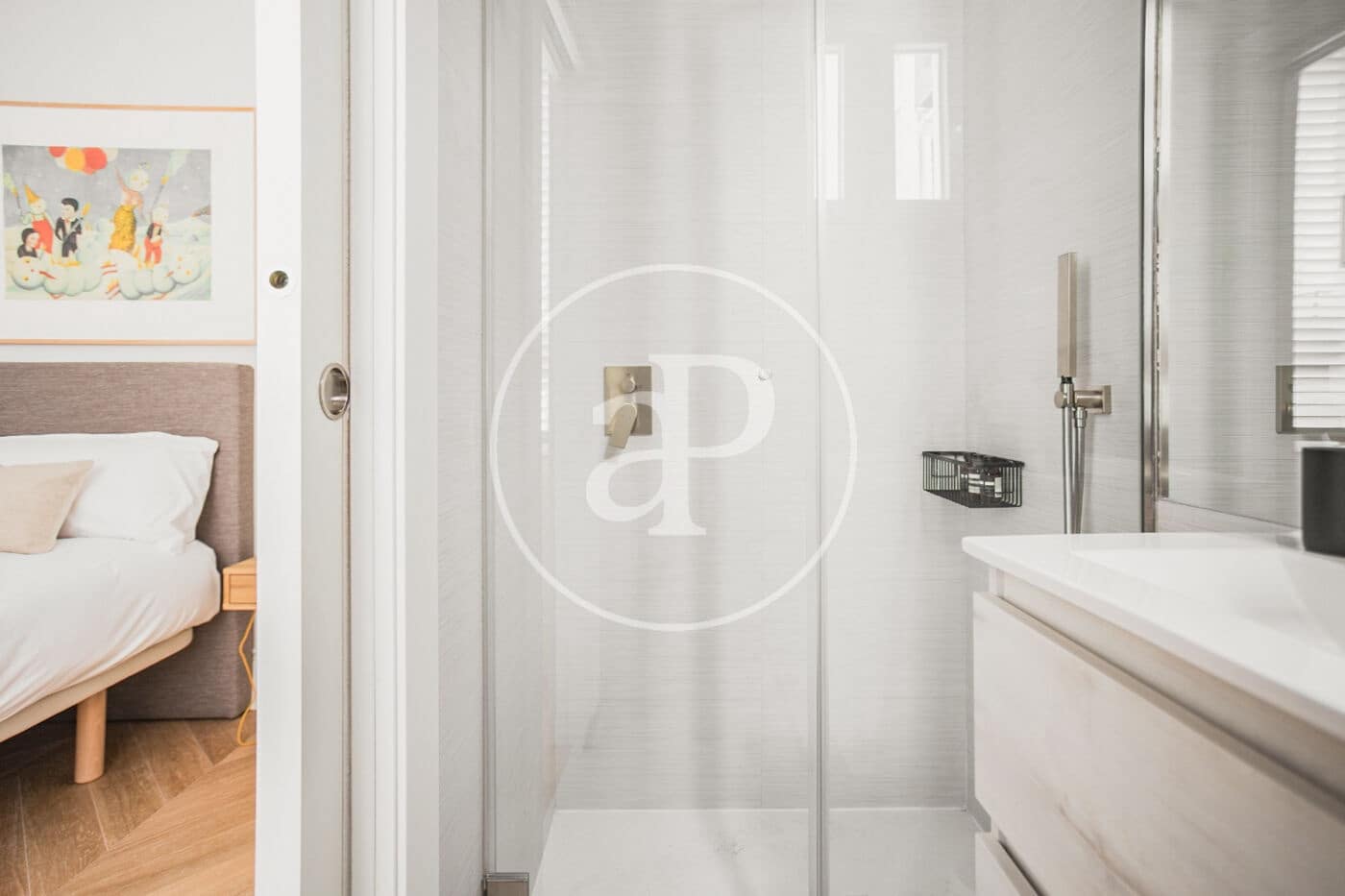 4 soveværelse Lejlighed til leje i Madrid by - € 11.500 (Ref: 8726499)