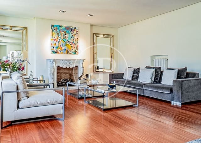 3 slaapkamer Appartement te huur in Castellana, Madrid stad - € 8.000 (Ref: 8726501)