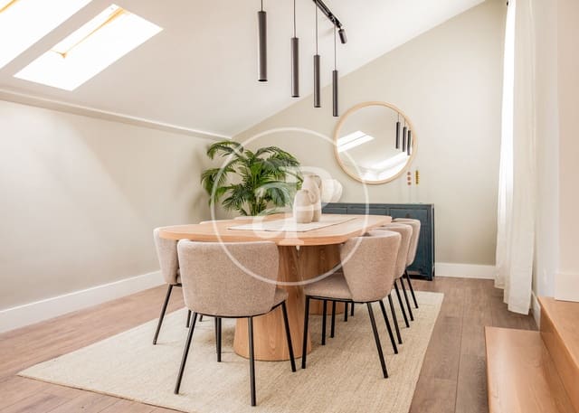 3 soveværelse Lejlighed til leje i Almagro, Madrid by - € 4.500 (Ref: 8726503)