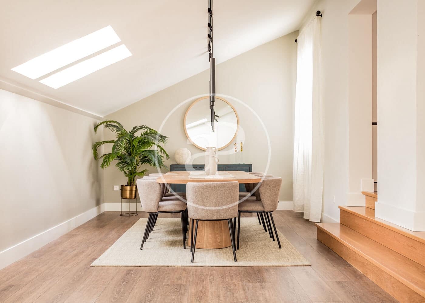 3 sovrum Lägenhet att hyra i Madrid stad - 4 500 € (Ref: 8726503)