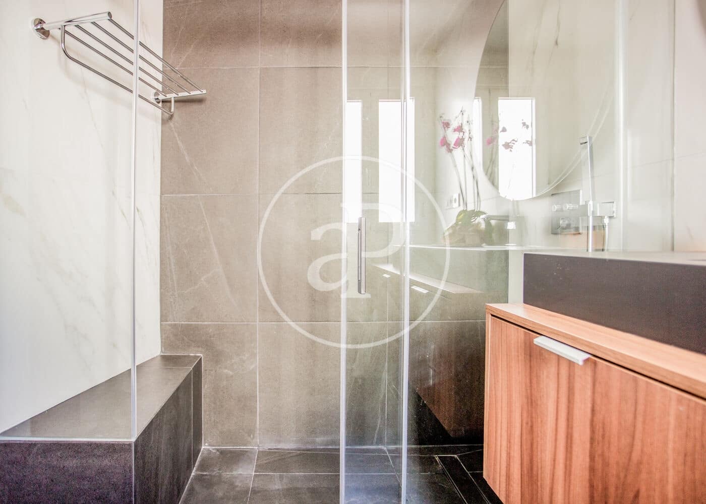 3 sovrum Lägenhet att hyra i Madrid stad - 4 500 € (Ref: 8726503)