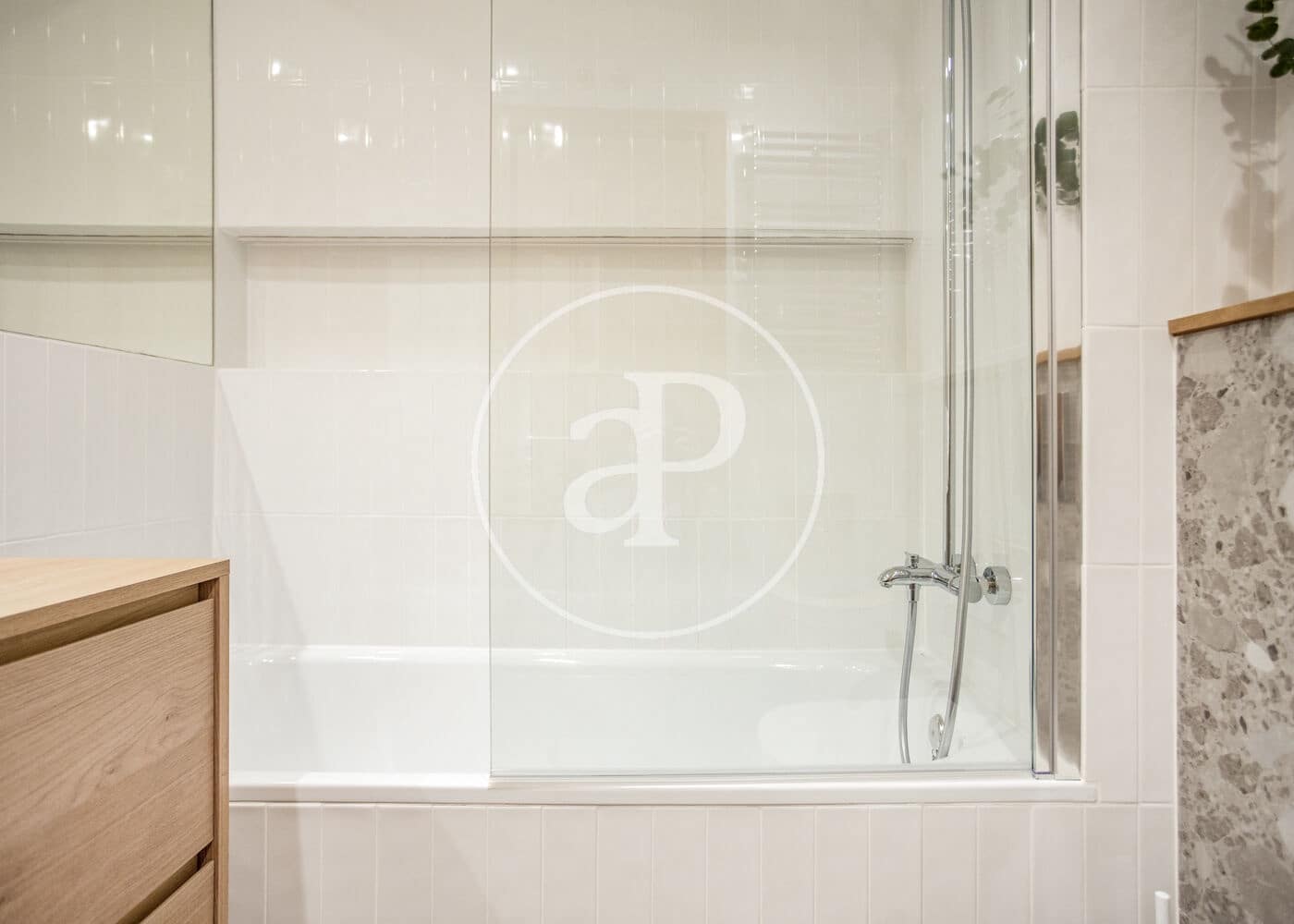 3 sovrum Lägenhet att hyra i Madrid stad - 4 500 € (Ref: 8726503)