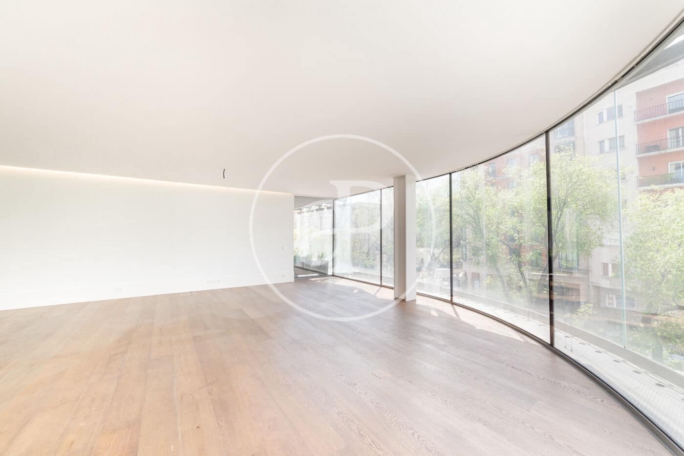 4 soveværelse Lejlighed til leje i Madrid by med swimmingpool - € 25.000 (Ref: 8726504)