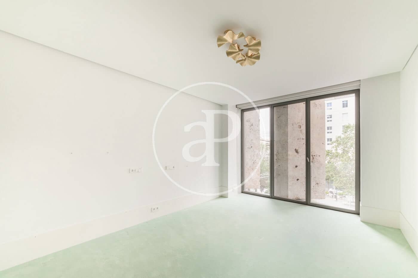 4 soveværelse Lejlighed til leje i Madrid by med swimmingpool - € 25.000 (Ref: 8726504)