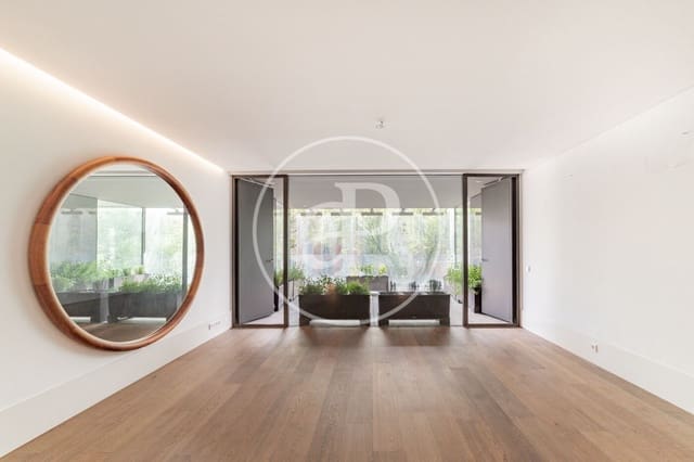 4 soveværelse Lejlighed til leje i Castellana, Madrid by med swimmingpool - € 25.000 (Ref: 8726504)