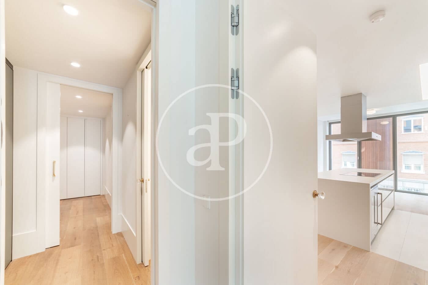 4 soveværelse Lejlighed til leje i Madrid by med swimmingpool - € 25.000 (Ref: 8726504)