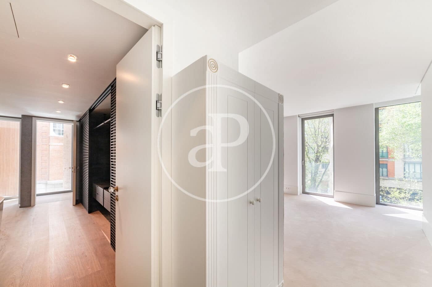 4 soveværelse Lejlighed til leje i Madrid by med swimmingpool - € 25.000 (Ref: 8726504)