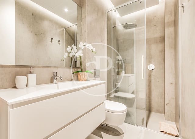 Apartamento de 2 habitaciones en Recoletos, Madrid ciudad en alquiler - 8.500 € (Ref: 8726510)