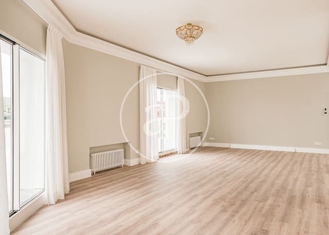 Apartamento de 4 habitaciones en Castellana, Madrid ciudad en alquiler - 14.500 € (Ref: 8726511)