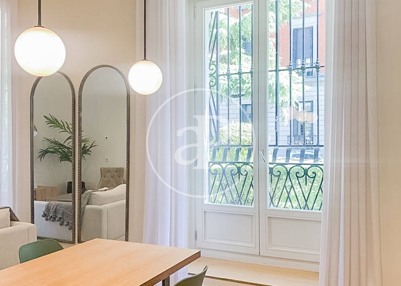 2 soveværelse Lejlighed til leje i Madrid by med swimmingpool - € 5.600 (Ref: 8726512)