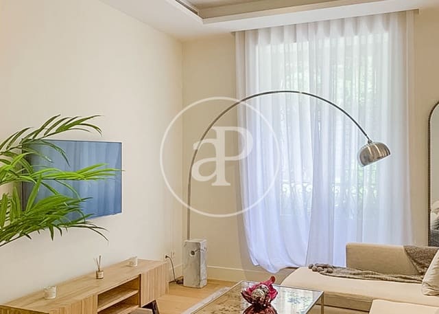 2 quarto Apartamento para arrendar em Justicia, Madrid cidade com piscina - 5 600 € (Ref: 8726512)