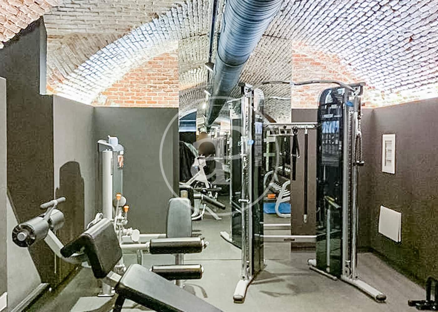 2 soveværelse Lejlighed til leje i Madrid by med swimmingpool - € 5.600 (Ref: 8726512)