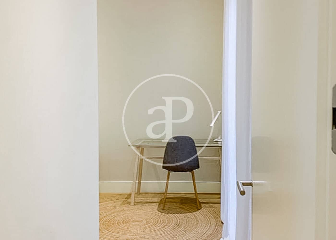 2 soveværelse Lejlighed til leje i Madrid by med swimmingpool - € 5.600 (Ref: 8726512)