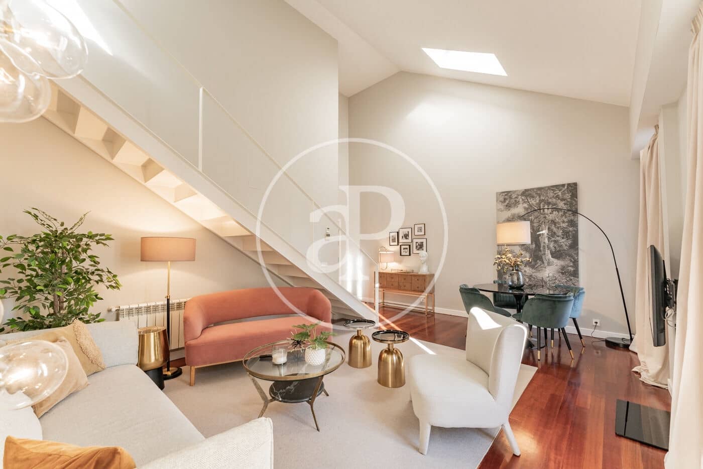 2 sypialnia Apartament do wynajęcia w Miasto Madryt - 4 900 € (Ref: 8726513)