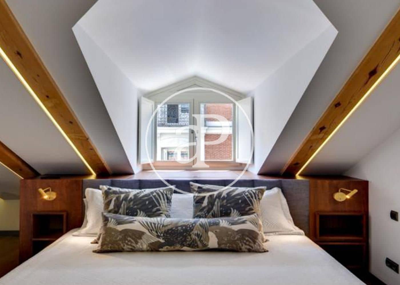 2 sovrum Lägenhet att hyra i Madrid stad - 4 500 € (Ref: 8726514)