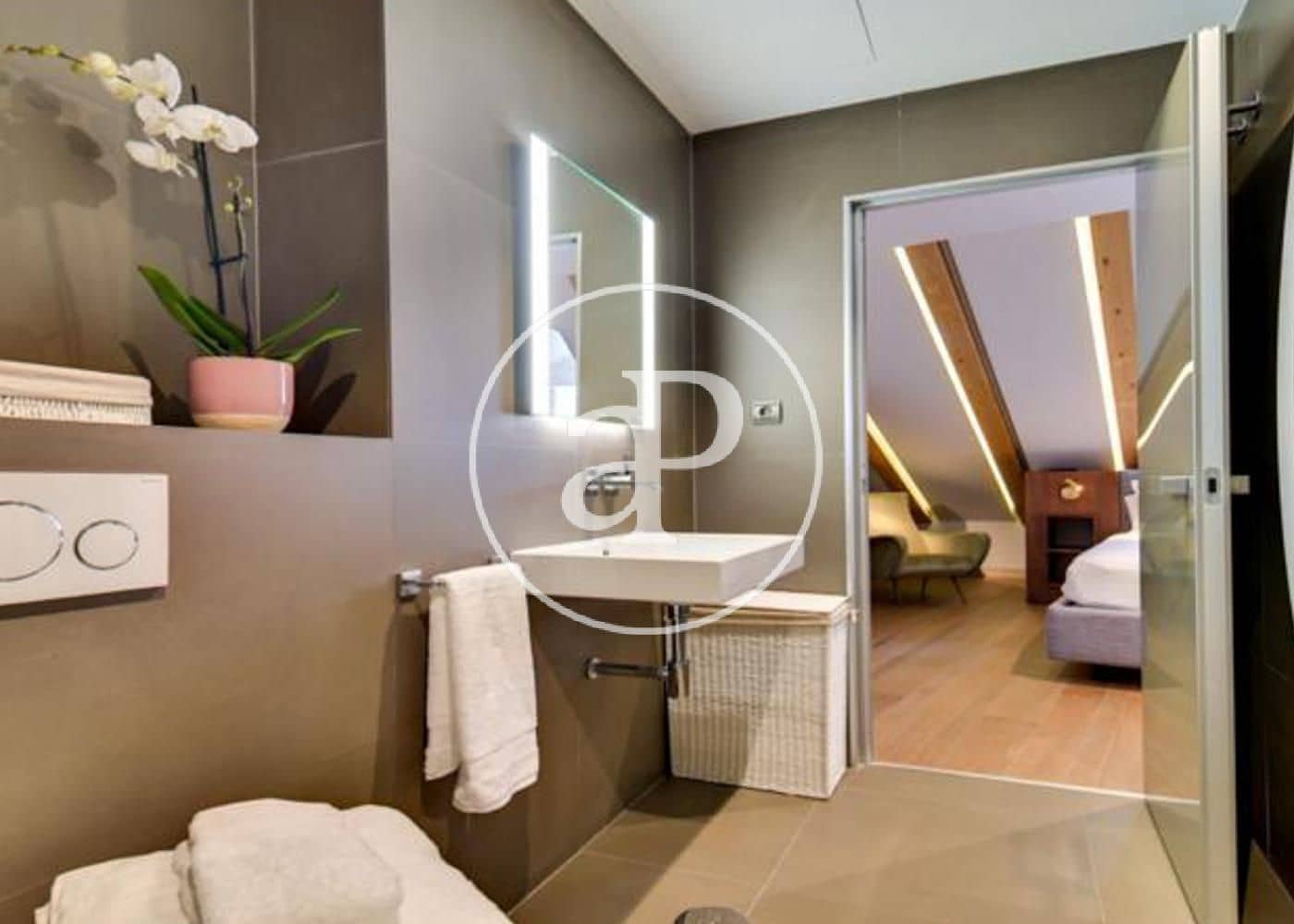 2 sovrum Lägenhet att hyra i Madrid stad - 4 500 € (Ref: 8726514)