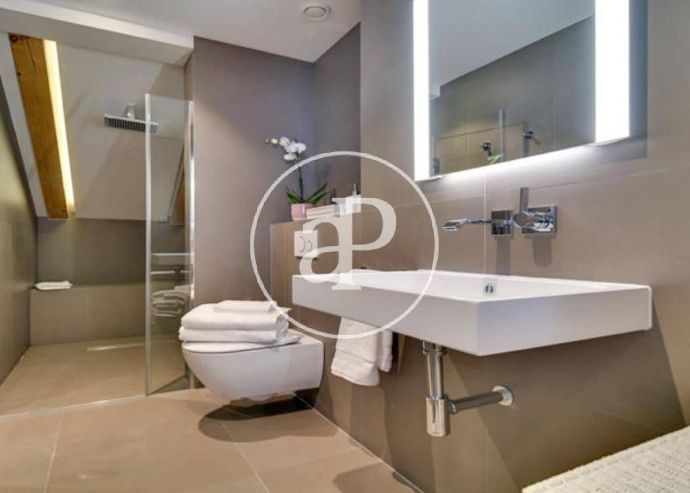 2 sovrum Lägenhet att hyra i Madrid stad - 4 500 € (Ref: 8726514)