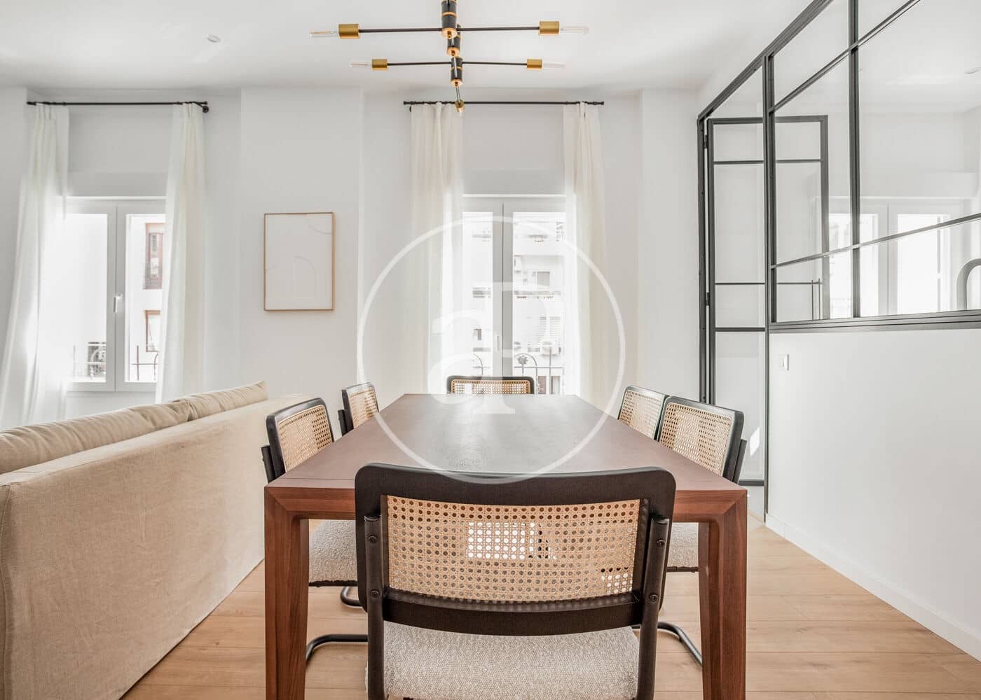 3 quarto Apartamento para arrendar em Madrid cidade - 4 600 € (Ref: 8726517)