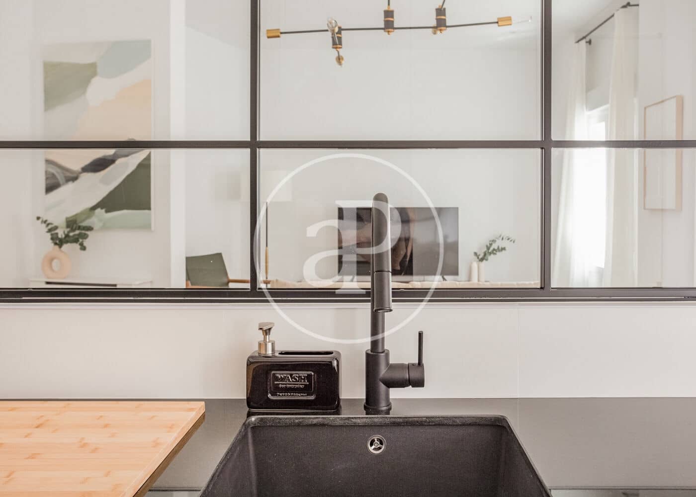 3 quarto Apartamento para arrendar em Madrid cidade - 4 600 € (Ref: 8726517)