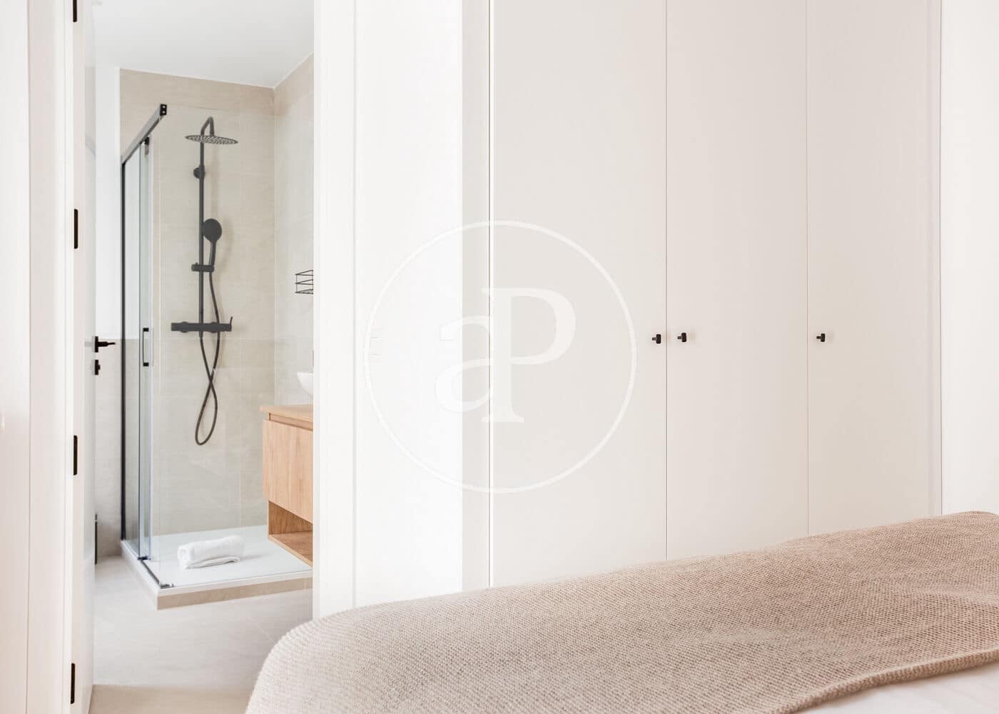 3 quarto Apartamento para arrendar em Madrid cidade - 4 600 € (Ref: 8726517)
