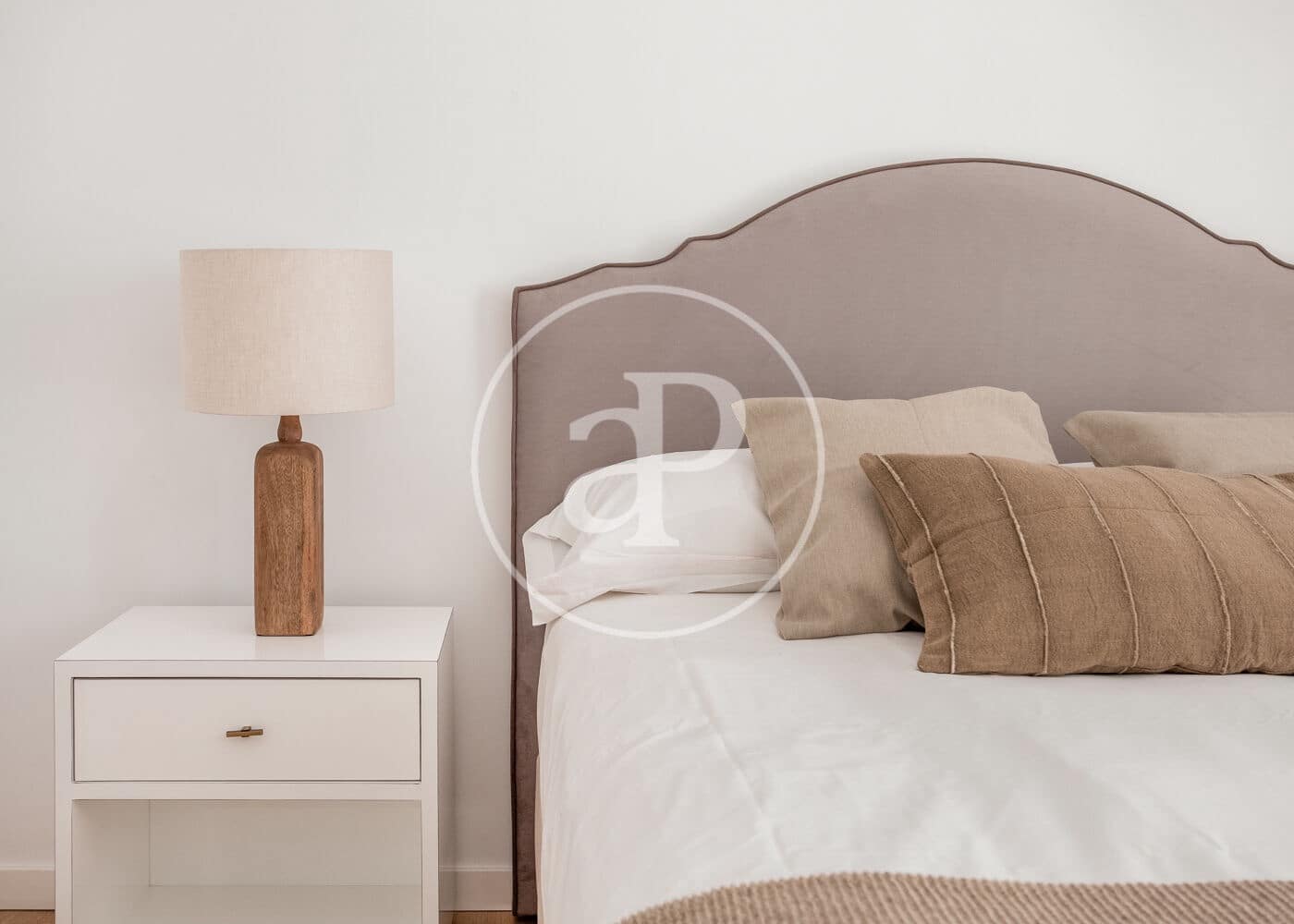 3 quarto Apartamento para arrendar em Madrid cidade - 4 600 € (Ref: 8726517)