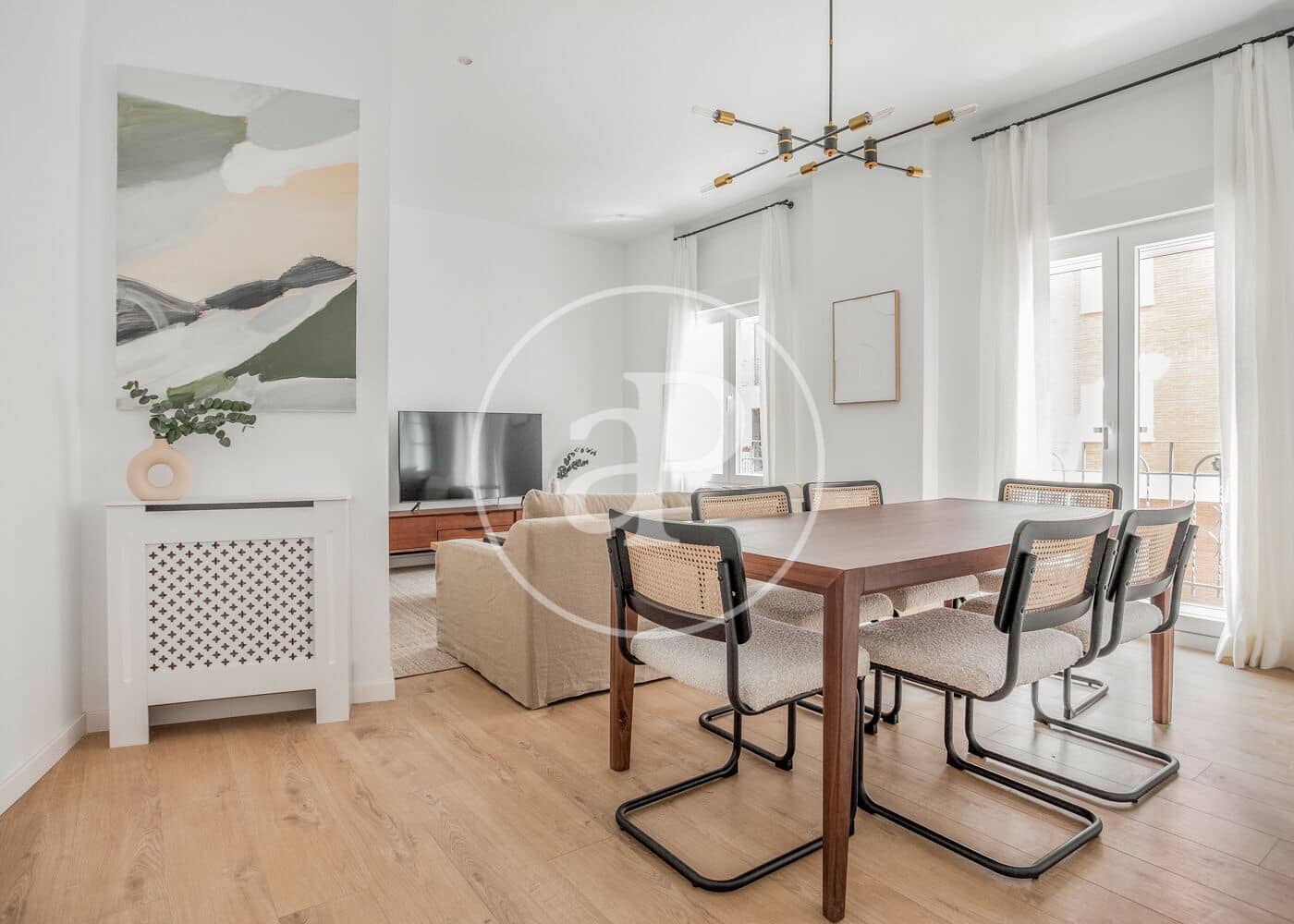 3 quarto Apartamento para arrendar em Madrid cidade - 4 600 € (Ref: 8726517)