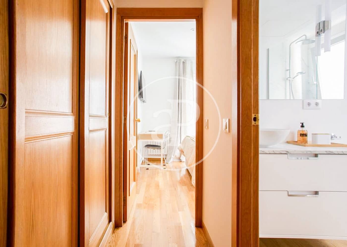 Appartement de 2 chambres à louer à Madrid ville - 4 500 € (Ref: 8726518)