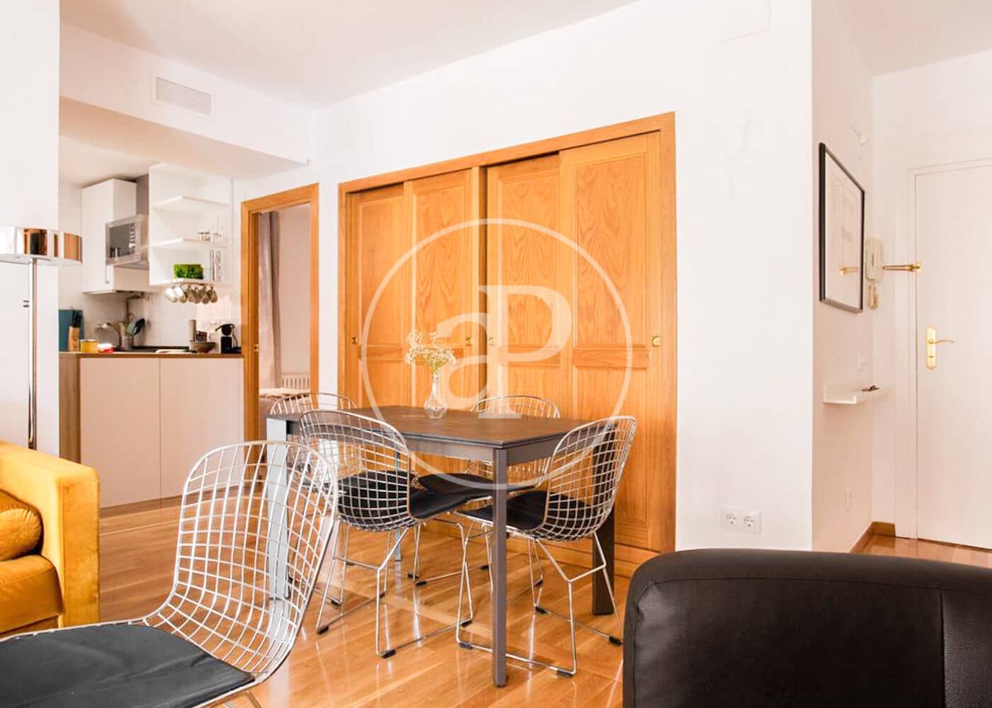 Appartement de 2 chambres à louer à Madrid ville - 4 500 € (Ref: 8726518)