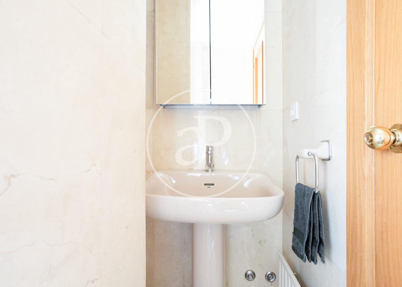 Appartement de 2 chambres à louer à Madrid ville - 4 500 € (Ref: 8726518)