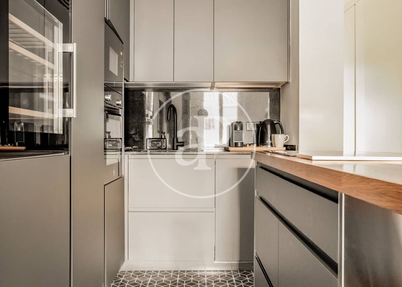 3 soveværelse Lejlighed til leje i Madrid by - € 5.000 (Ref: 8726522)